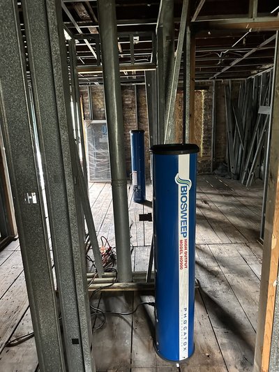 Fire smoke smell lingered even after fire damaged source material was removed. We eliminated the fire smoke odor in under 30 hours.