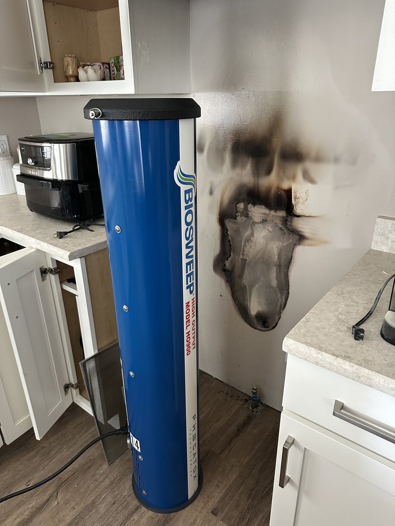 A small kitchen fire caused the entirety of this beautiful home to smell like smoke. We were finished in 24 hours and guaranteed that the smell would never return!